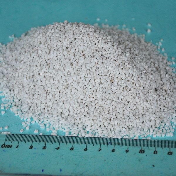 中颗粒（0.5-2.5mm；20-30目）